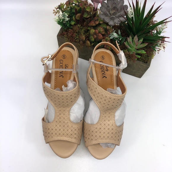 !SOLD! Lady Godiva Women's Open Toe Wedge Sandals - Picture 4 of 7